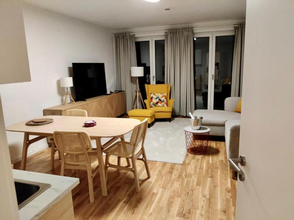 Neue Stillvolle Wohnung Im Steinbach Palais, Ideale Lage Bad Saarow Eksteriør bilde